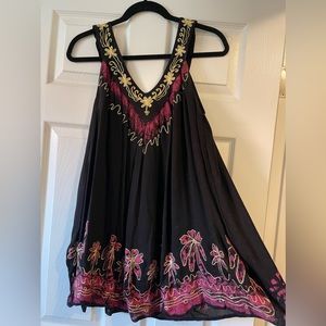 Tunic style sleeveless top